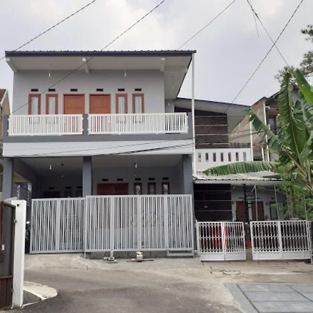 Nabila Syar'I Guest House Padalarang Eksteriør billede
